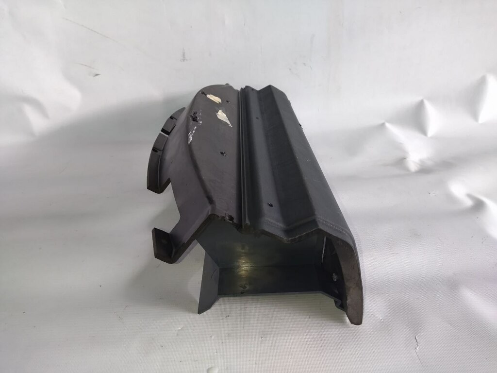 накладка панели приборов б/у \ нештатные отверстия - 3